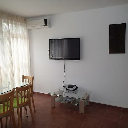 דירה Lotos קרנבו